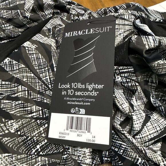 Miraclesuit Escape Swimsuit 14 One Piece Twist Of Fate Tummy Control Black White - Picture 5 of 13